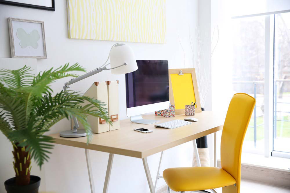 Állítható magasságú íróasztal a kényelemért, az egészségért, a hatékony munkáért