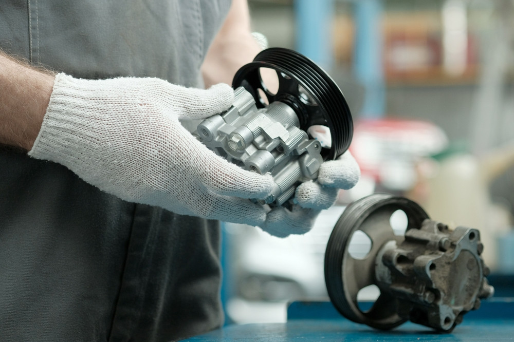 A prémium autózás okos oldala – Hogyan óvja a pénztárcát az Audi bontó?